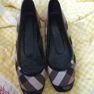 * 1 DAY ONLY *Burberry ballet flats slippers